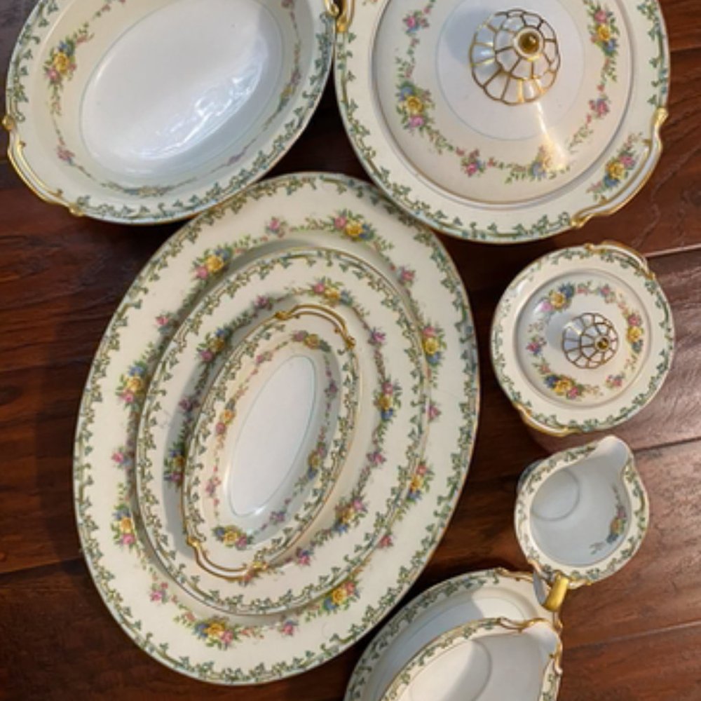 Antique Noritake M 11-Pieces serving set ( excellent condition)